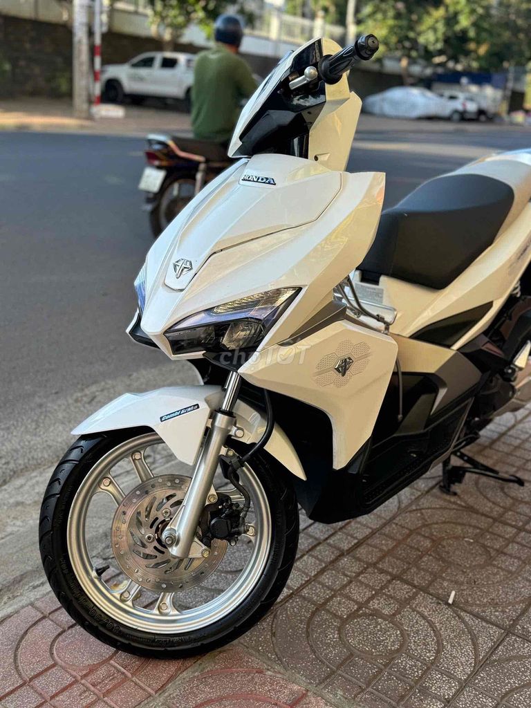 Honda Air Blade 2017 - ảnh 5