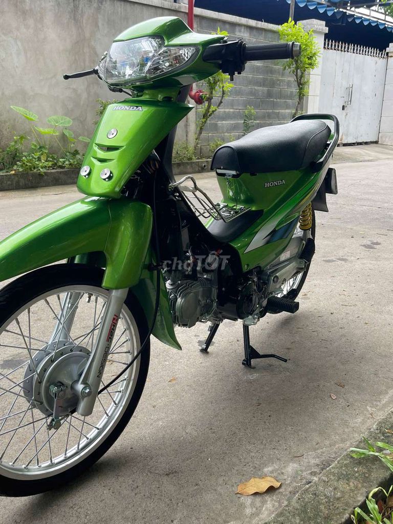 Cần b 2002 - ảnh 1