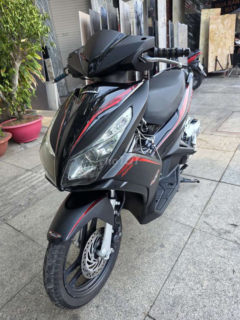 Honda Air Blade 2015 - ảnh 2