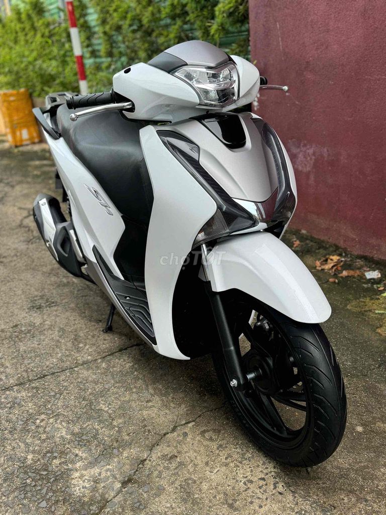 Honda SH 2018 - ảnh 1