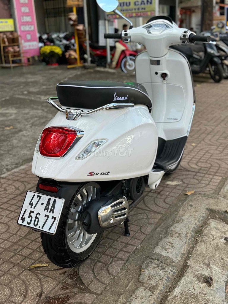 Piaggio Vespa 2017 - ảnh 1