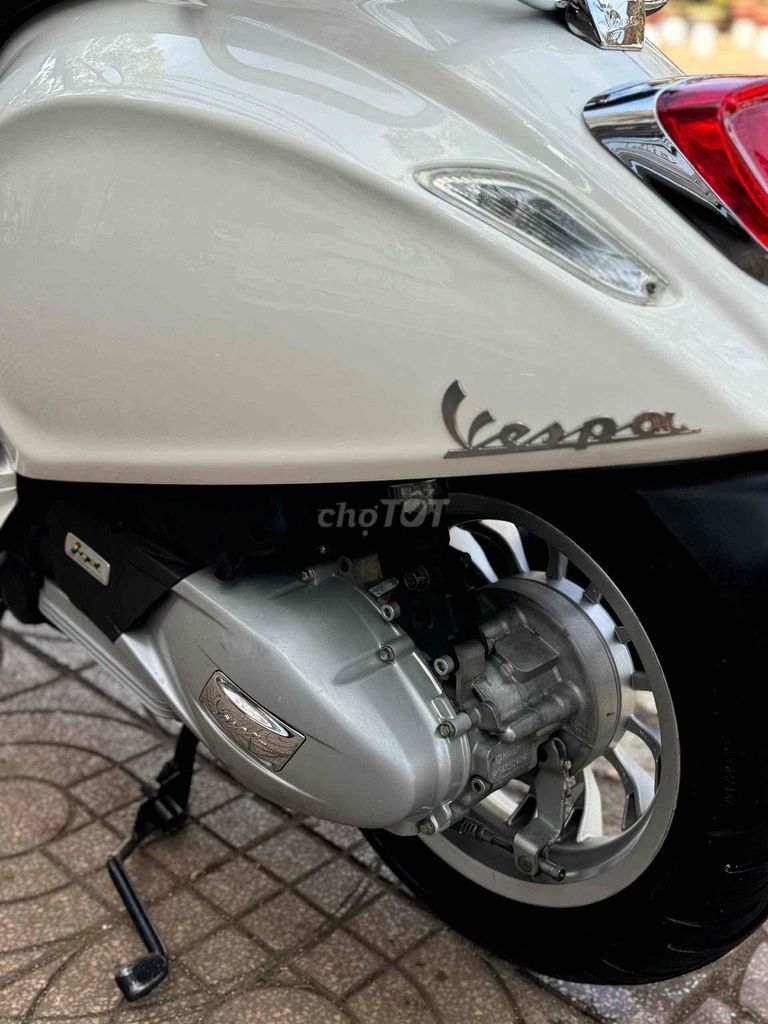 Piaggio Vespa 2017 - ảnh 4