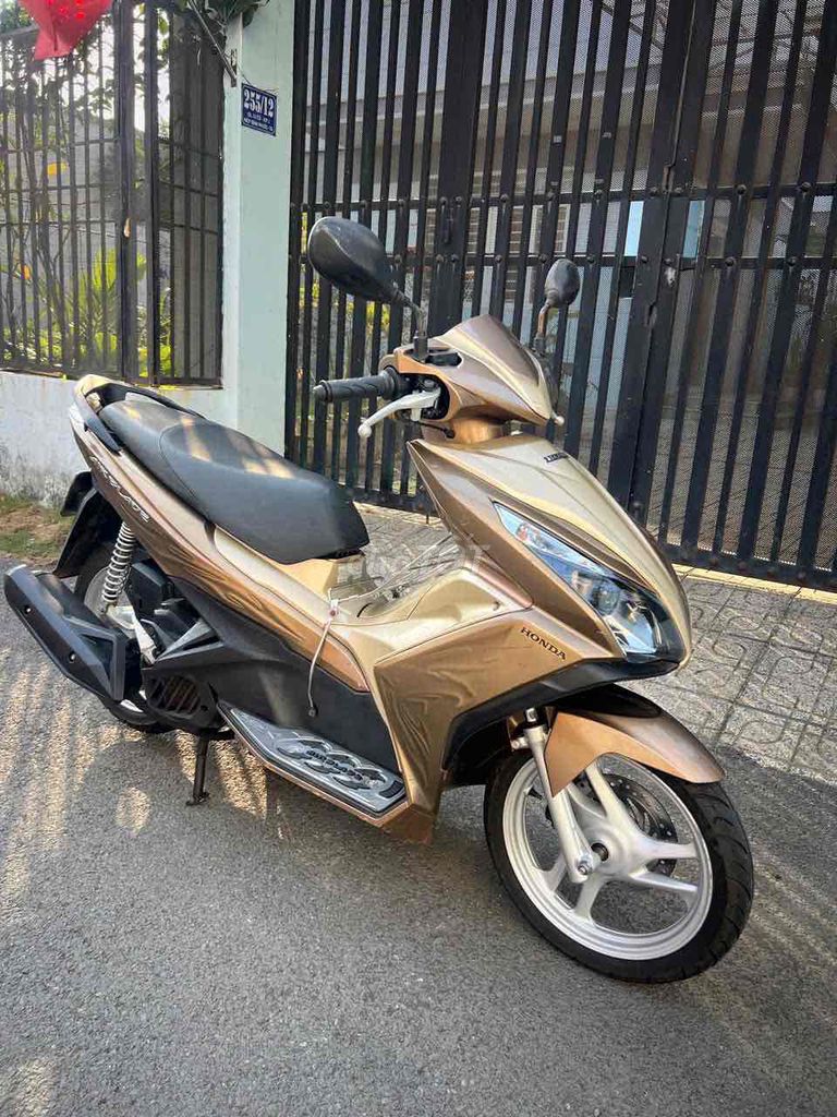 Honda Air Blade 2014 - ảnh 4