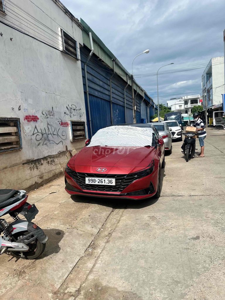 Hyundai Elantra 2022 - ảnh 1
