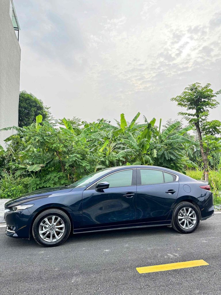 Mazda 3 2025 - ảnh 1