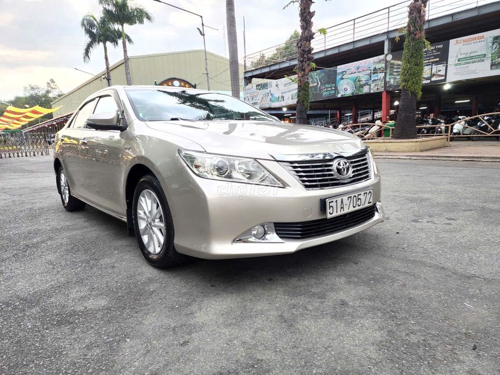 Toyota Camry 2.0E 2014 - ảnh 1