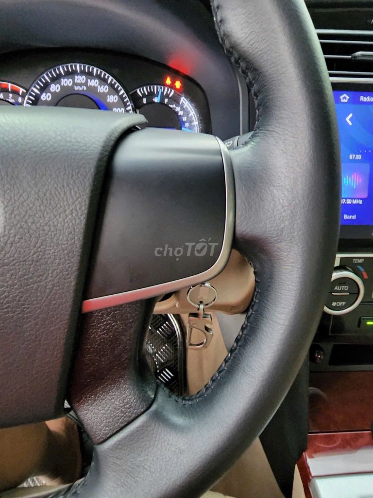 Toyota Camry 2.0E 2014 - ảnh 4