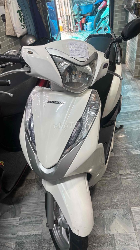 Honda Lead 2018 - ảnh 1