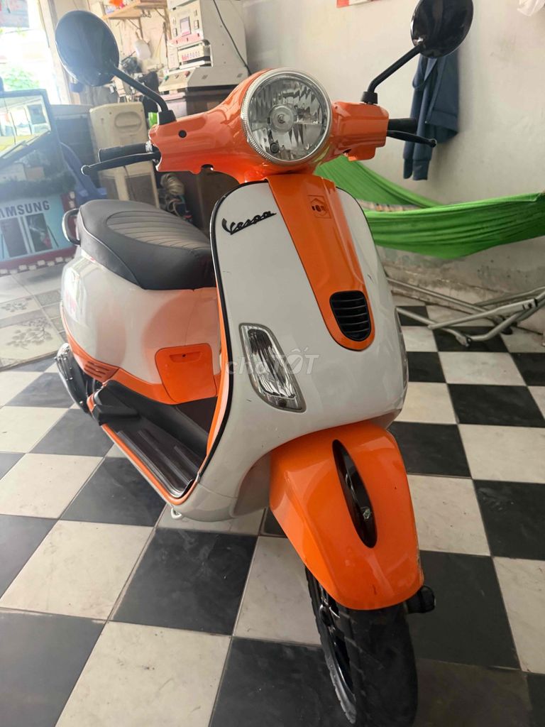 Piaggio Vespa 2010 - ảnh 4