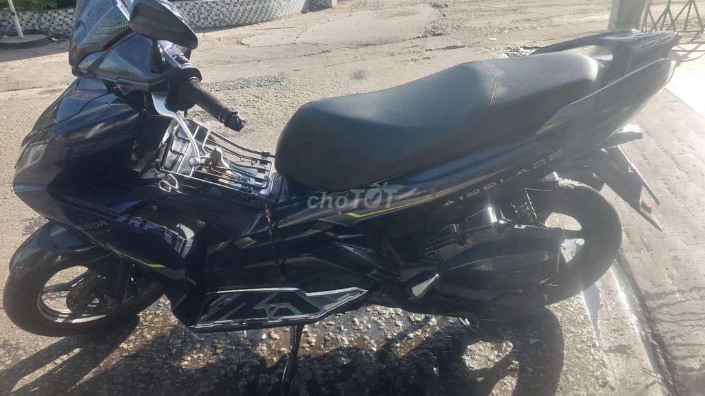 Honda Air Blade 2021 - ảnh 2