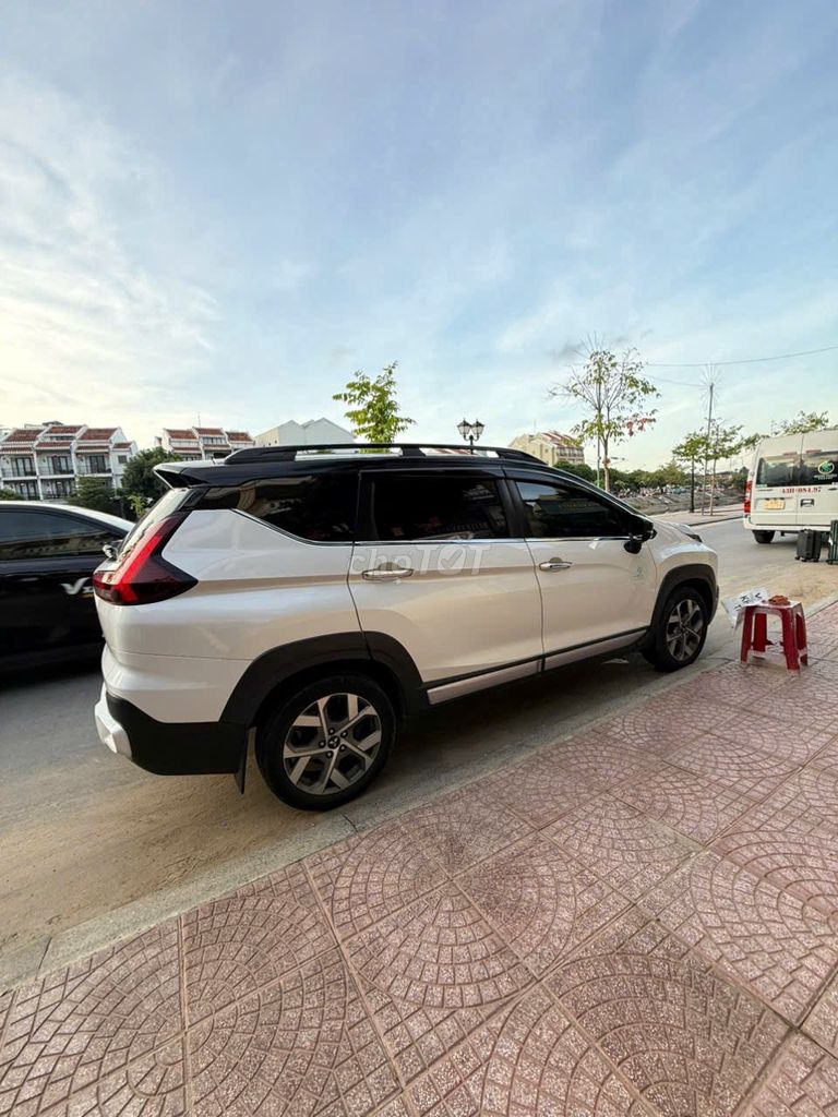 Mitsubishi Xpander Cross 2024 - ảnh 1