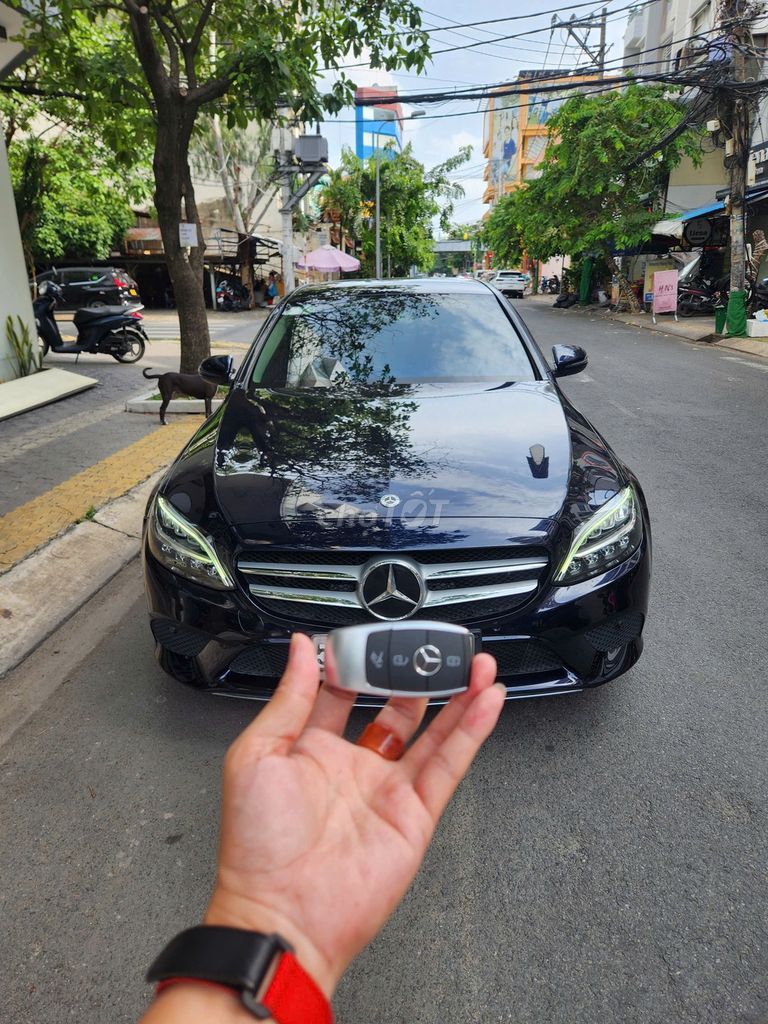 Mercedes-Benz 2020 - ảnh 1