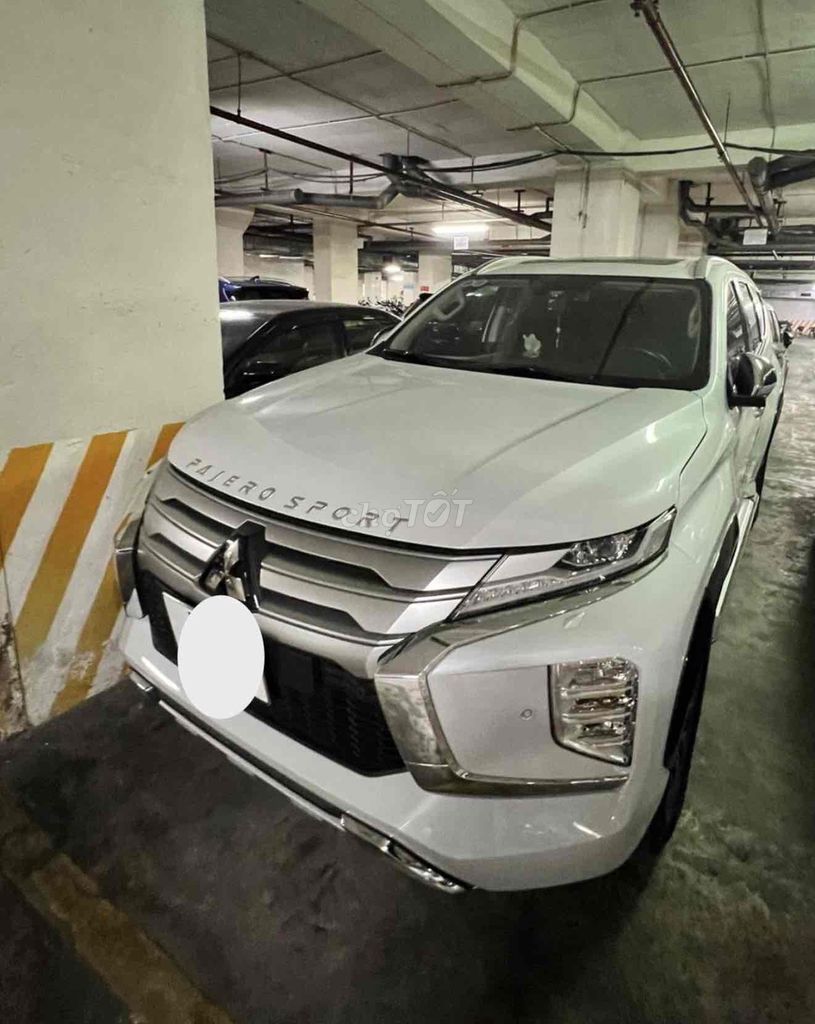 Mitsubishi Pajero Sport - ảnh 3