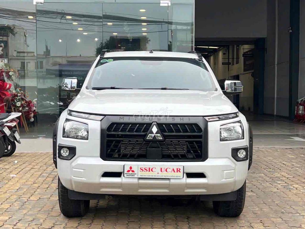 Mitsubishi Triton 2025 - ảnh 1