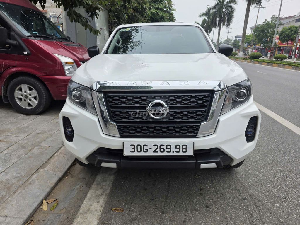 Nissan Navara 2024 - ảnh 1