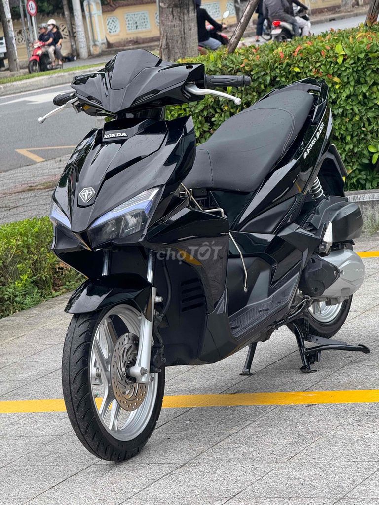 Honda Air Blade 2018 - ảnh 1