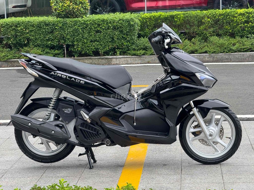 Honda Air Blade 2018 - ảnh 3
