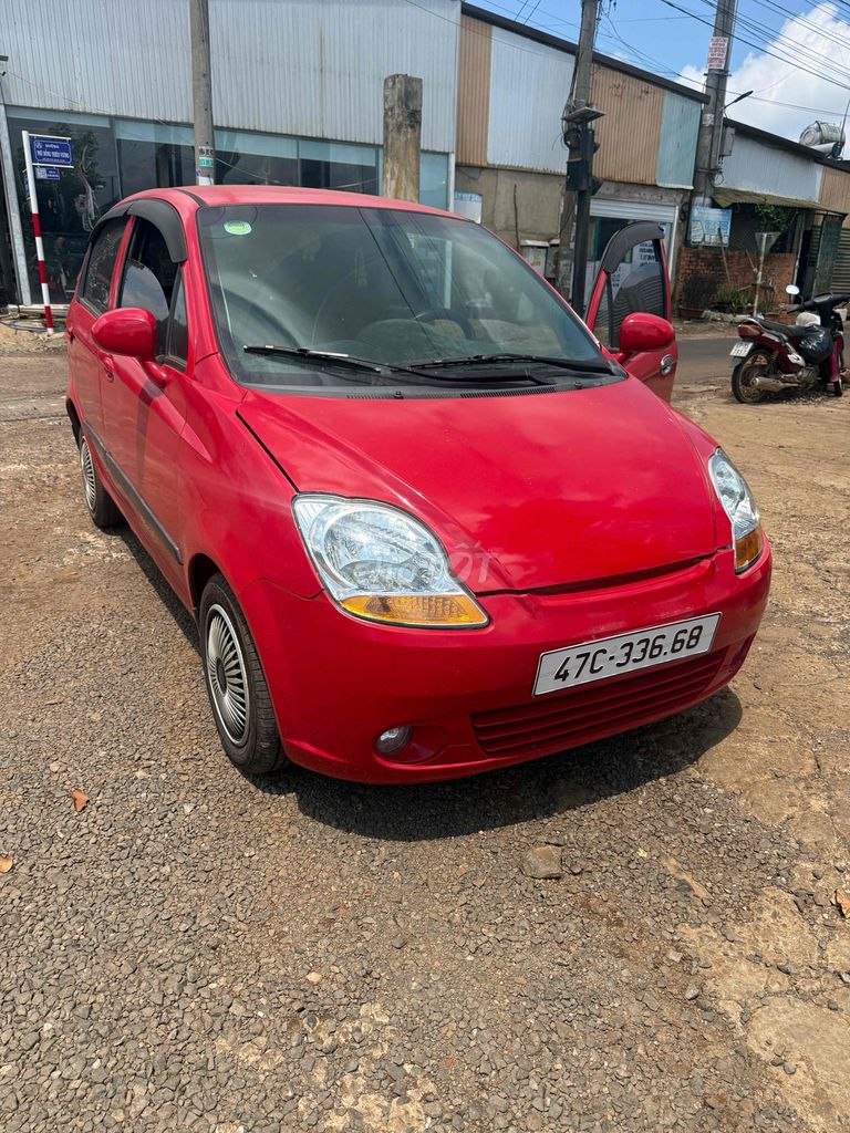 Chevrolet Spark 2011 - ảnh 1