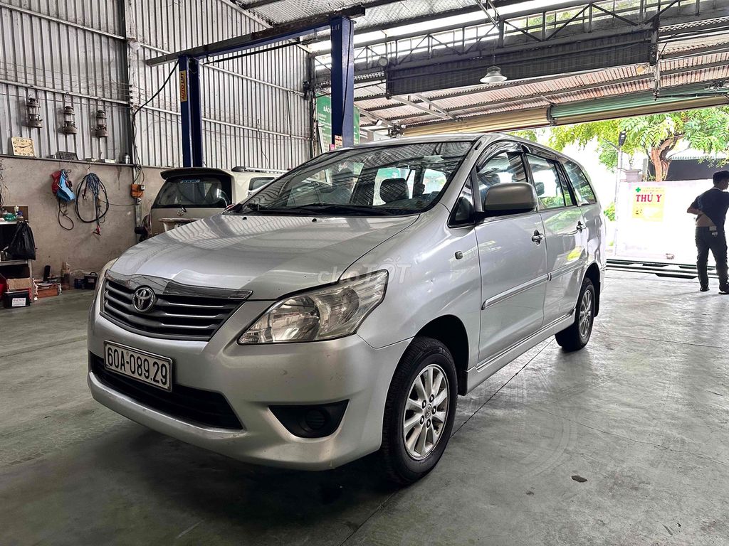 Toyota Innova 2013 - ảnh 1