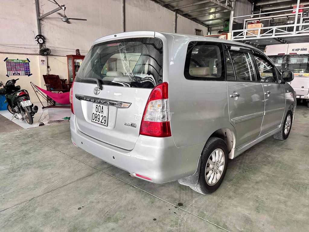 Toyota Innova 2013 - ảnh 3