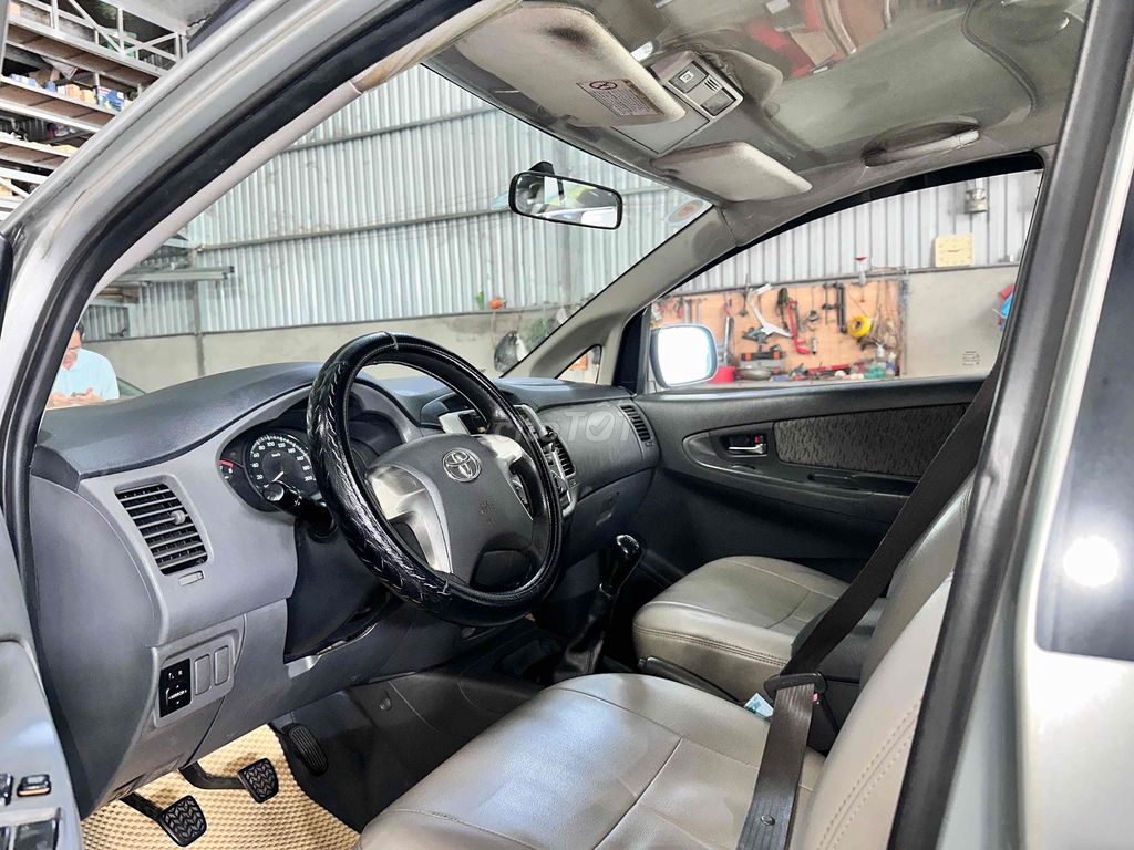 Toyota Innova 2013 - ảnh 5