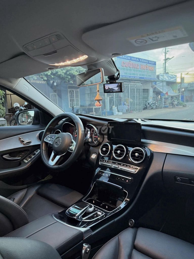 Mercedes-Benz 2020 - ảnh 4