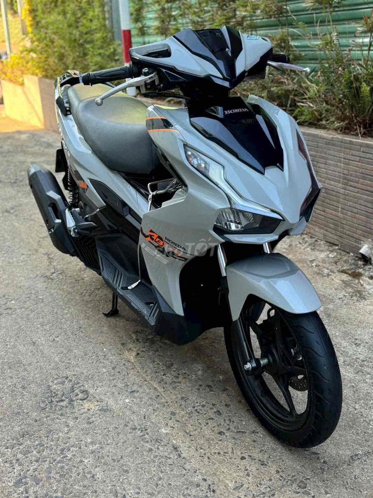 Honda Air Blade 2023 - ảnh 2