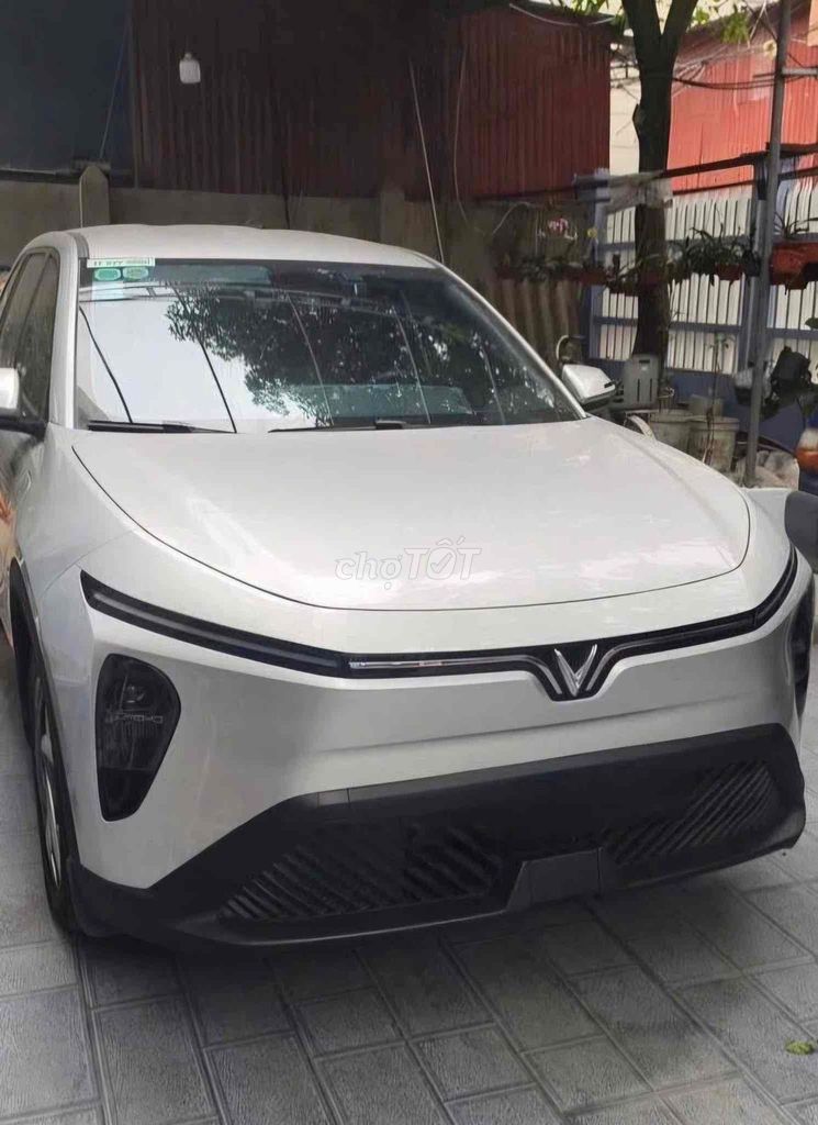 VinFast Limo Green 2025 - ảnh 2