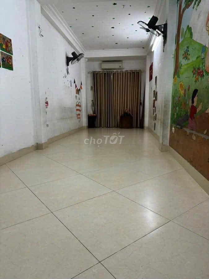 Nhà riêng tại Hoàng Mai, Hà Nội - ảnh 2