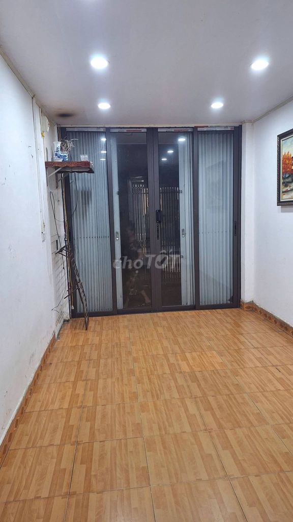 Nhà riêng tại Hoàng Mai, Hà Nội - ảnh 2