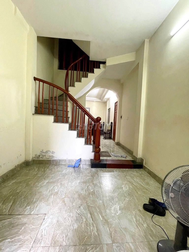 Nhà riêng tại Hoàng Mai, Hà Nội - ảnh 2