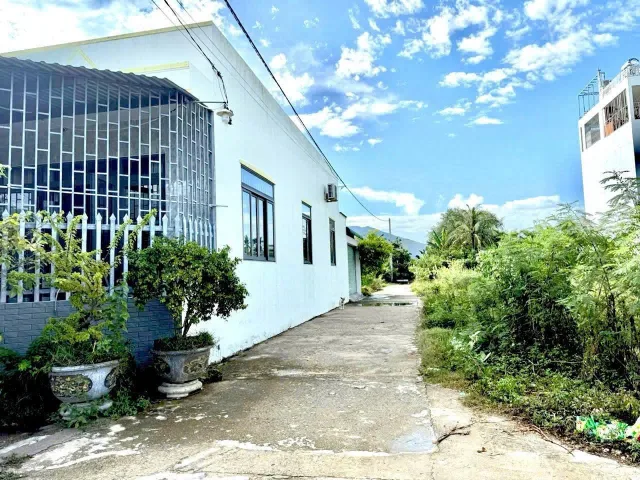 Bất động sản tại Khánh Hòa - ảnh 1