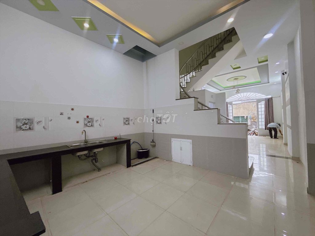 Nhà riêng tại Tân Phú, TP. Hồ Chí Minh - ảnh 2