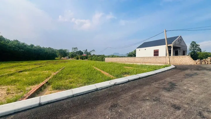 Bất động sản tại Hòa Bình - ảnh 1