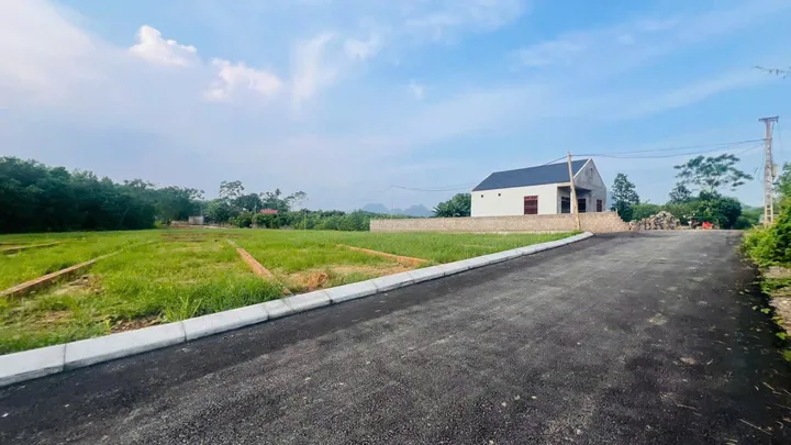 Bất động sản tại Hòa Bình - ảnh 1