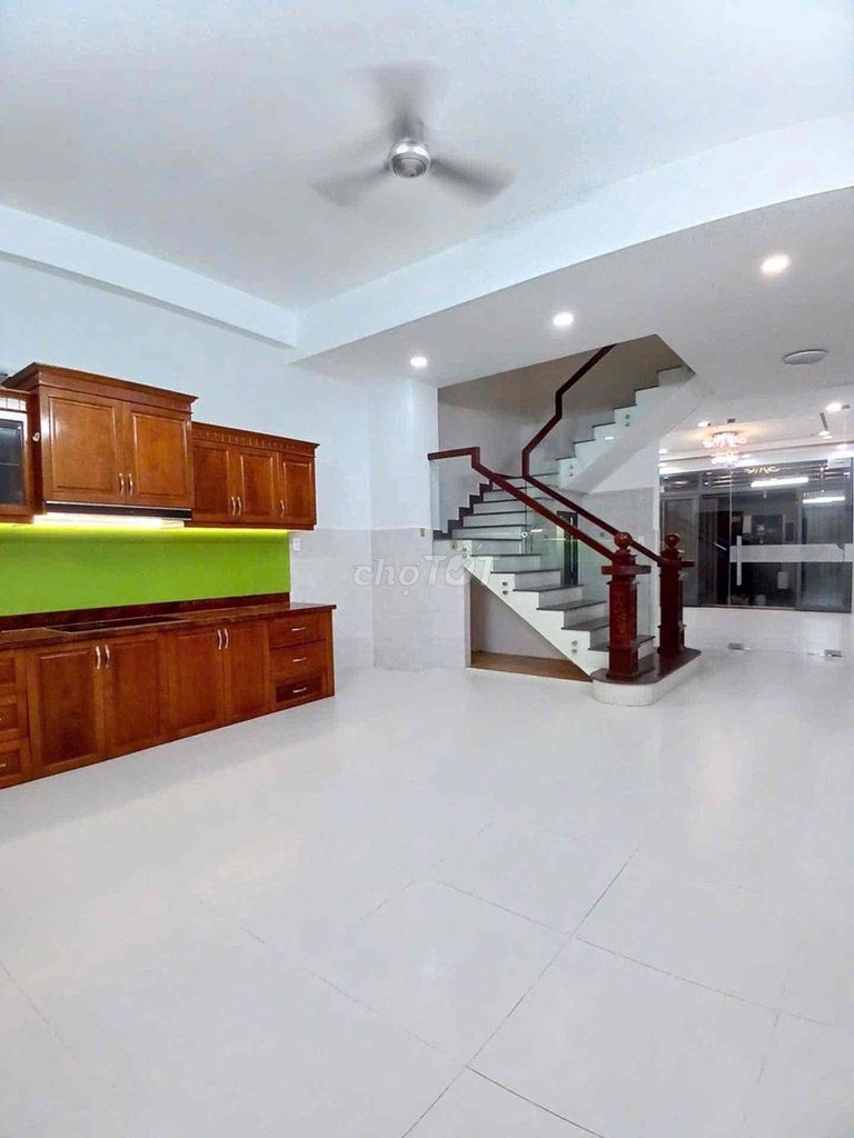 Nhà riêng tại Tân Phú, TP. Hồ Chí Minh - ảnh 2