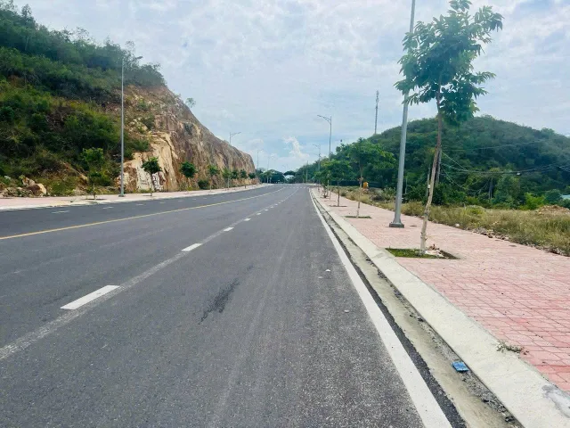 Bất động sản tại Khánh Hòa - ảnh 1