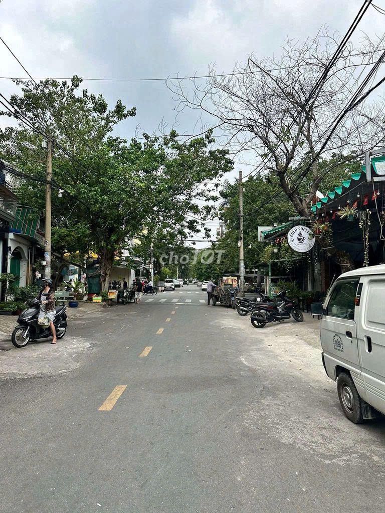 Nhà riêng tại Tân Phú, TP. Hồ Chí Minh - ảnh 2