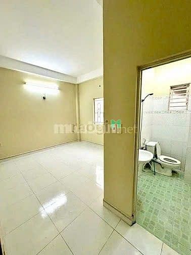 Nhà riêng tại Tân Phú, TP. Hồ Chí Minh - ảnh 1