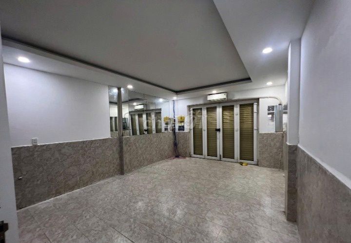 Nhà riêng tại 1, TP. Hồ Chí Minh - ảnh 2