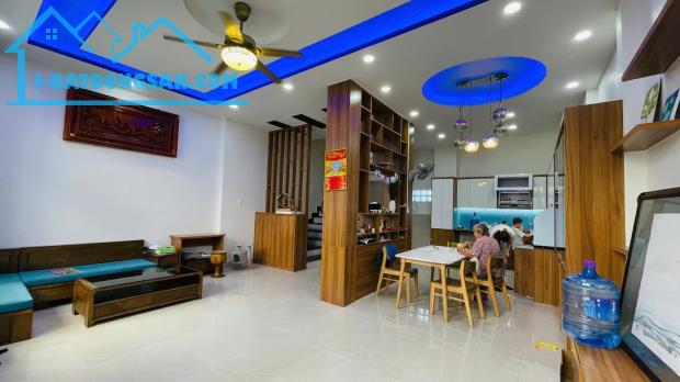 Bất động sản tại Khánh Hòa - ảnh 1