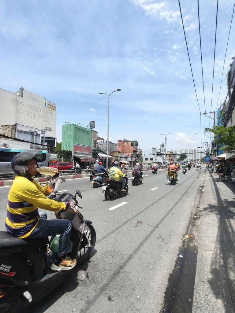 Nhà riêng tại 8, TP. Hồ Chí Minh - ảnh 3