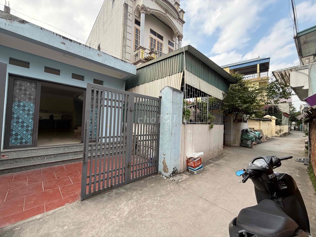 Nhà riêng tại Đông Anh, Hà Nội - ảnh 2