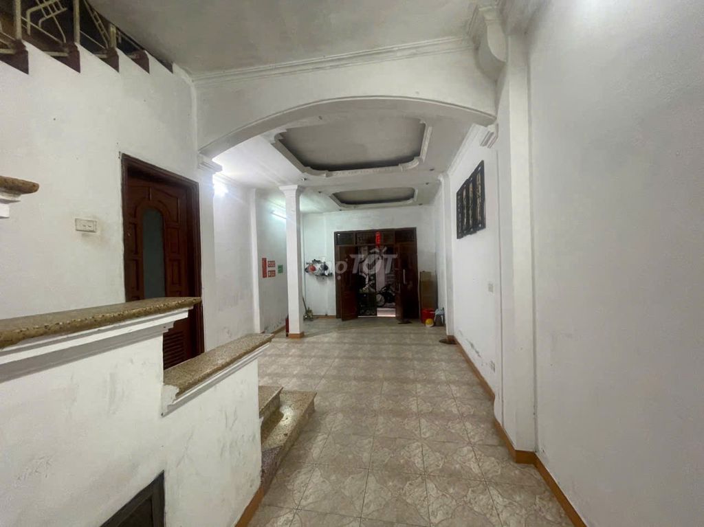 Nhà riêng tại Hoàng Mai, Hà Nội - ảnh 2