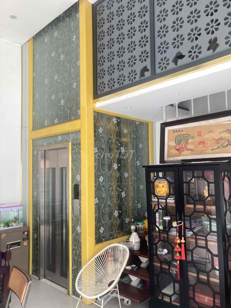 Nhà riêng tại Tây Hồ, Hà Nội - ảnh 2