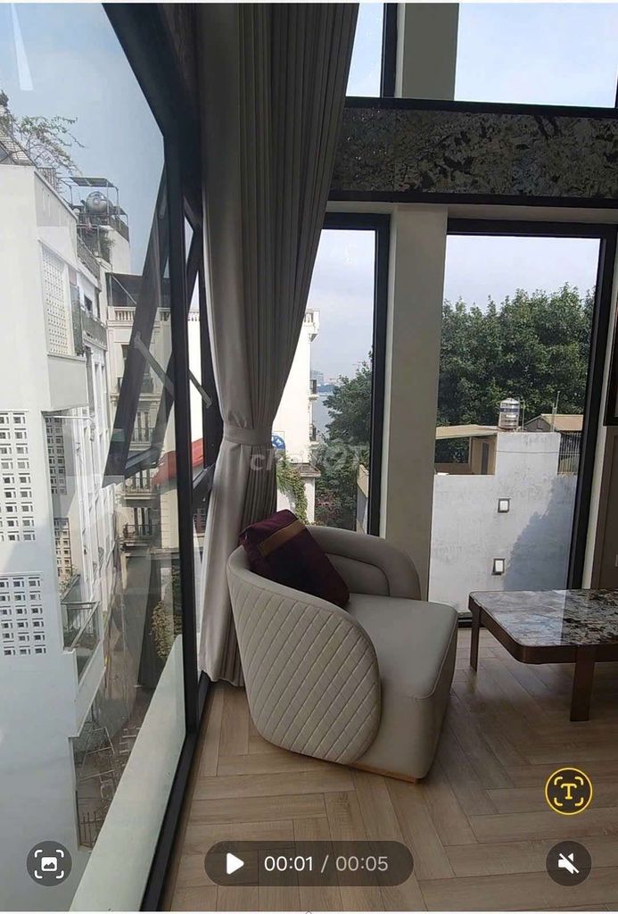 Nhà riêng tại Tây Hồ, Hà Nội - ảnh 2