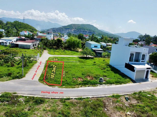 Bất động sản tại Khánh Hòa - ảnh 1