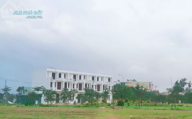 Bất động sản tại Quảng Ngãi - ảnh 1