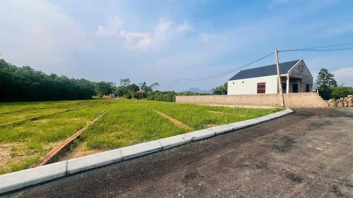 Bất động sản tại Hòa Bình - ảnh 1