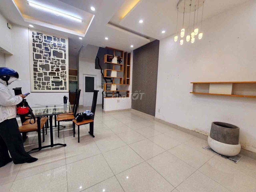 Nhà riêng tại 8, TP. Hồ Chí Minh - ảnh 3